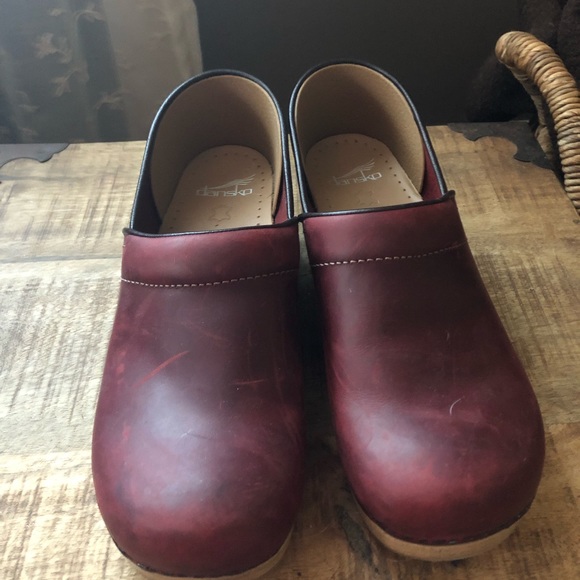 Dansko cloggs - Picture 2 of 3